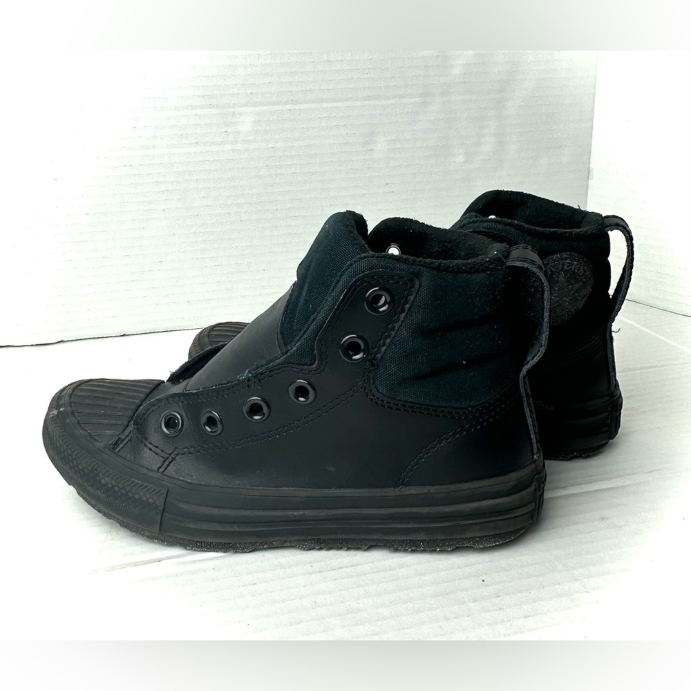 Converse Chuck Taylor All Star Berkshire Boot Hi Leather‎ Youth 2 Black A01783C